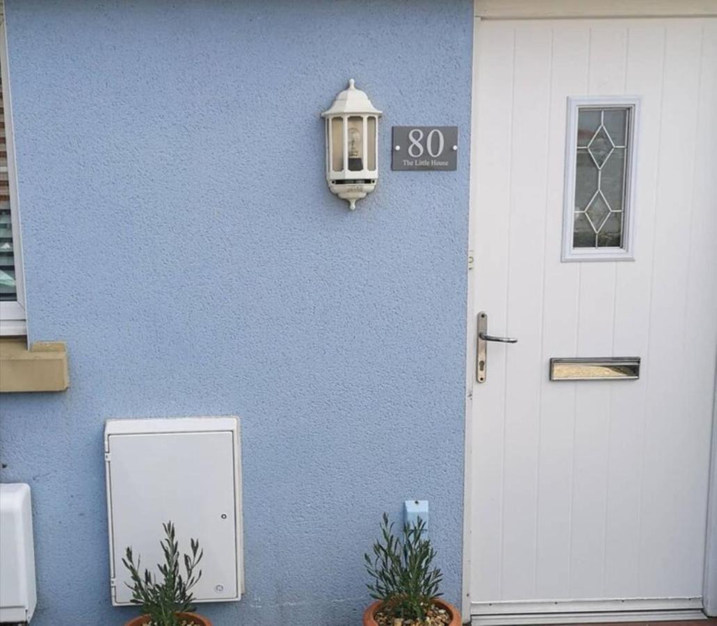 The Little House, Boutique Home Near The Sea شيشستر المظهر الخارجي الصورة